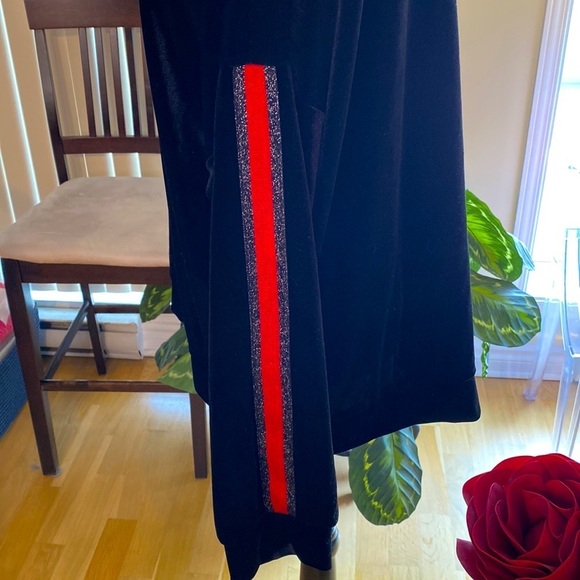 Y2K Sans Souci velour top.  Black. Red & Silver Lurex thread stripes sleeves. - Picture 4 of 9